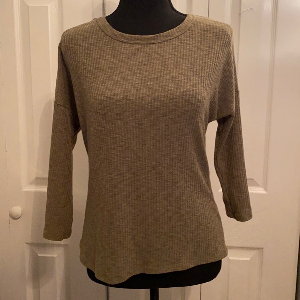 Liberty Love | women’s top | olive green | small